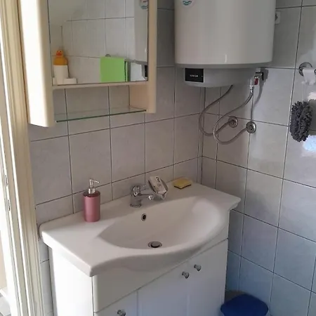 Appartamento With A Parking Space Mirca, Brac - 23908 *